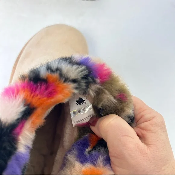 UGG Fluff Mini Quilted Motlee Boots Shoe Suede Sheepskin Pink Size EU 38 US 7 - Picture 10 of 16